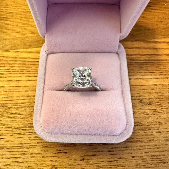 NEW 14k White Gold 4 Carat Moisssanite Ring, size 6.5 - Picture 3 of 12